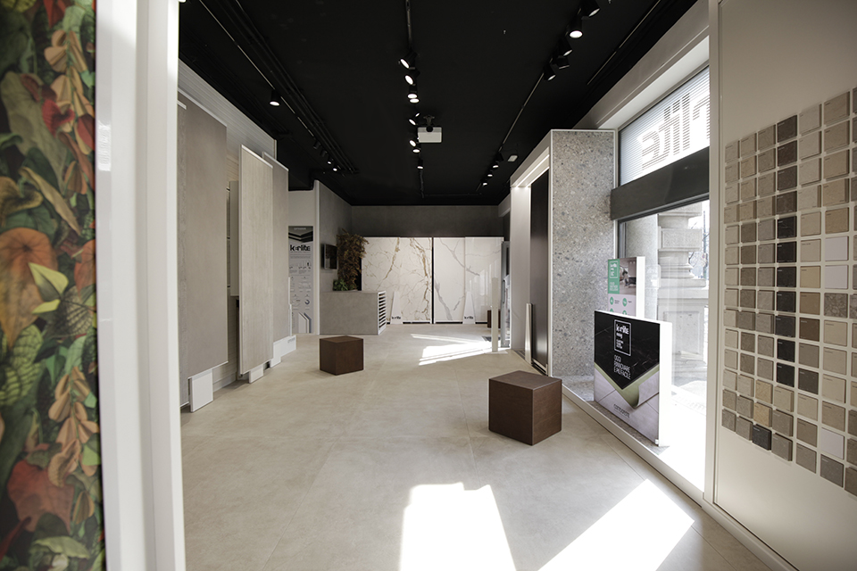 SHOWROOM MAILAND: Foto 1